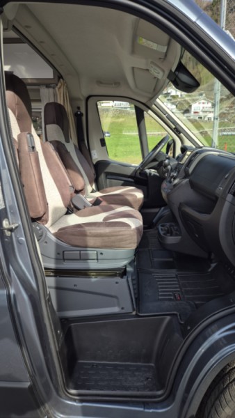 Pössl Roadcamp Wohnmobil - Illgau, Schweiz