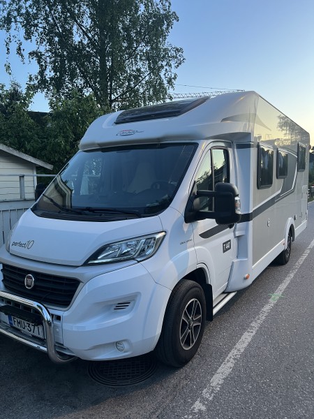 Carado T 447 Wohnmobil - Espoo, Finnland