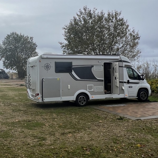 Carado T 447 Wohnmobil - Espoo, Finnland