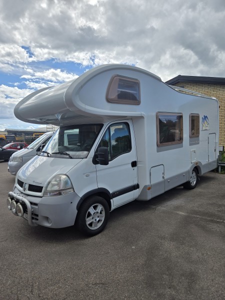 Knaus Sun Traveller 650 DKG Matkailuvaunu - Åsbro, Ruotsi