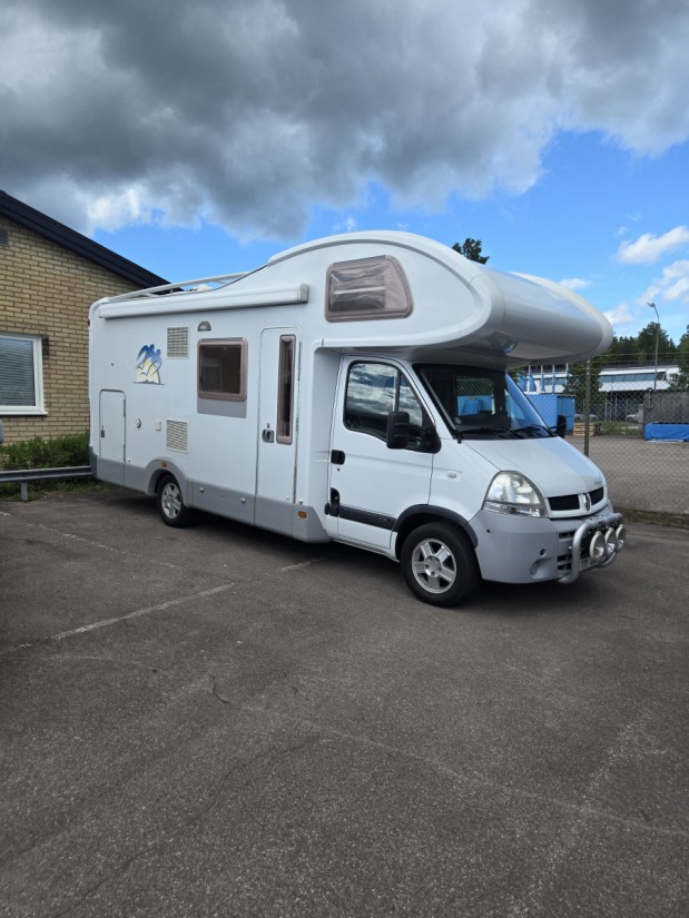 Knaus Sun Traveller 650 DKG Matkailuvaunu - Åsbro, Ruotsi