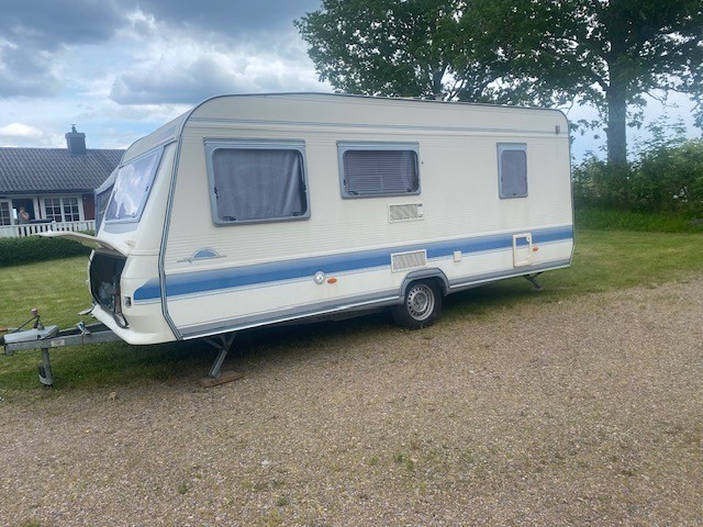 Adria Unica 502 uk Wohnwagen - Vimmerby, Schweden