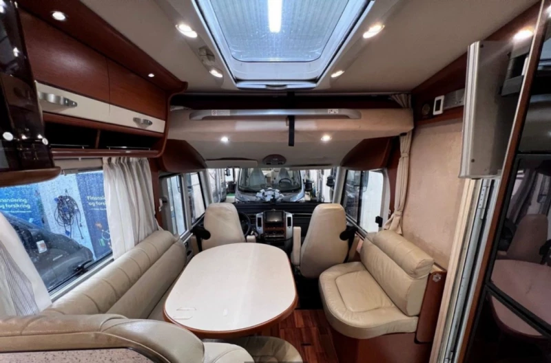 Hymer B680 Starline Wohnmobil - Lom, Norwegen