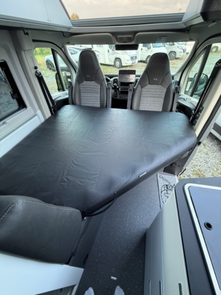 Adria Twin supreme Campingbus - Røyneberg, Norwegen