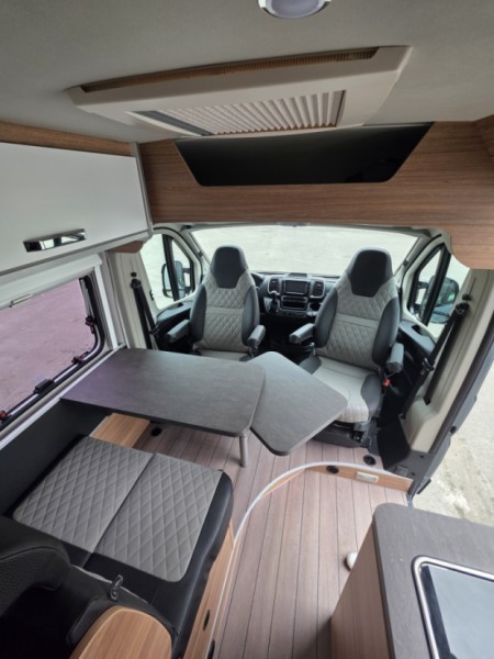& Malins Weinsberg Carabus 600 MQ Campingbus - Gävle, Schweden