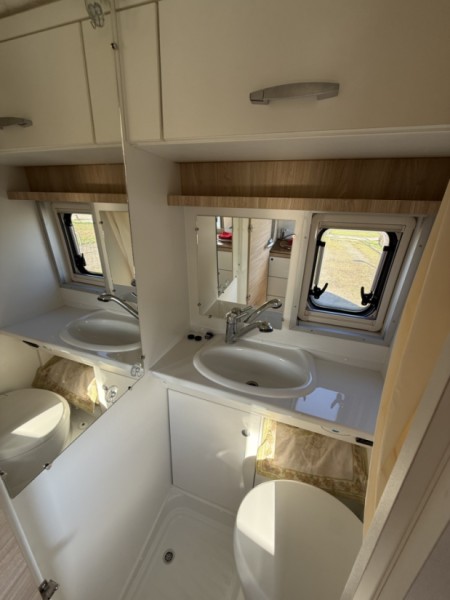 Fiat Ducato Wohnmobil - Rümlang, Schweiz