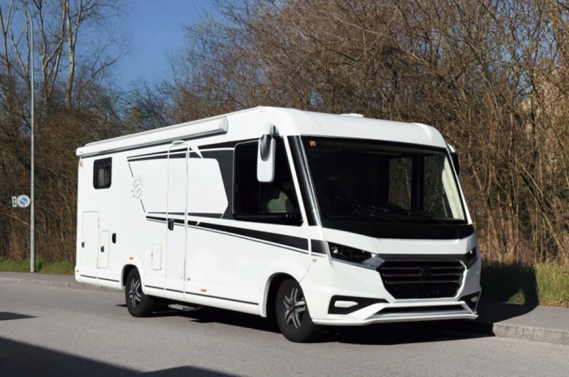 Knaus LIVE I 700 MEG Wohnmobil - Domat/Ems, Schweiz
