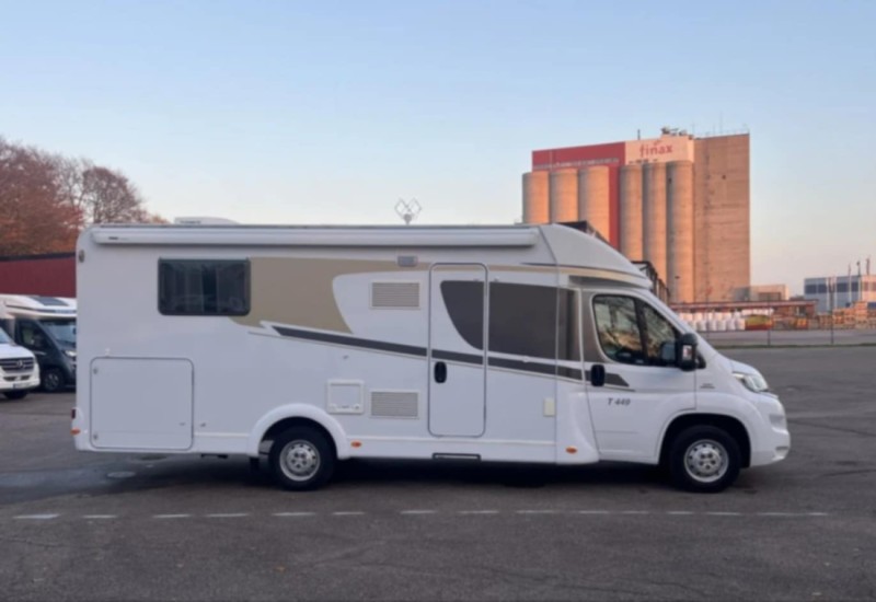 Carado T449 Wohnmobil - Tidaholm, Schweden