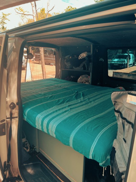 VW T5 Campingbus - Therwil, Schweiz