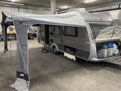 Bürstner Averso Wohnwagen - Nesselnbach, Schweiz