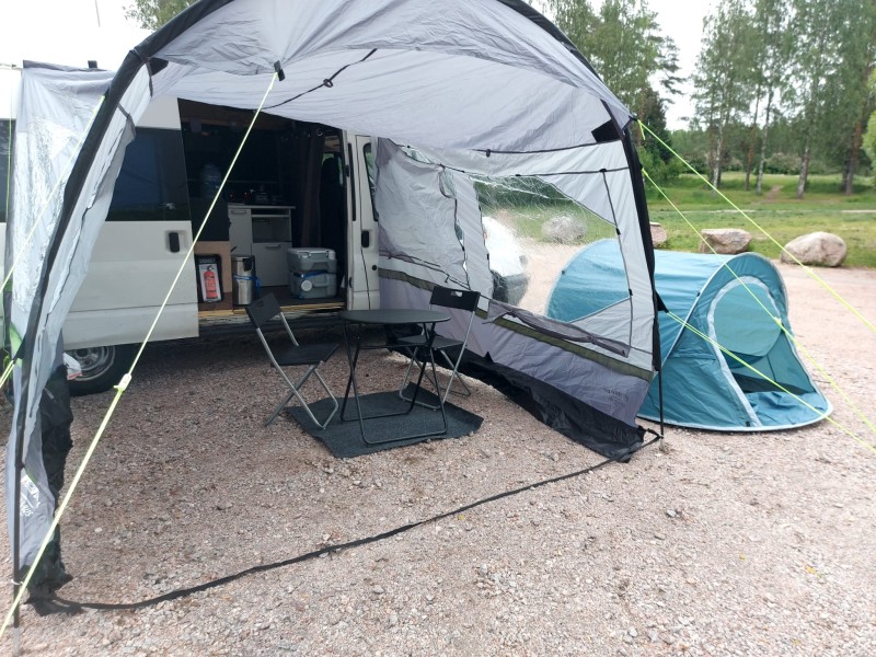Ford Transit Campingbus - Helsinki, Finnland
