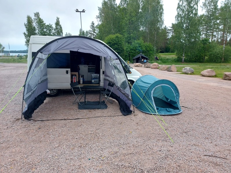 Ford Transit Campingbus - Helsinki, Finnland