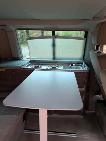 VW California Ocean Campingbus - Corcelles-près-Payerne, Schweiz