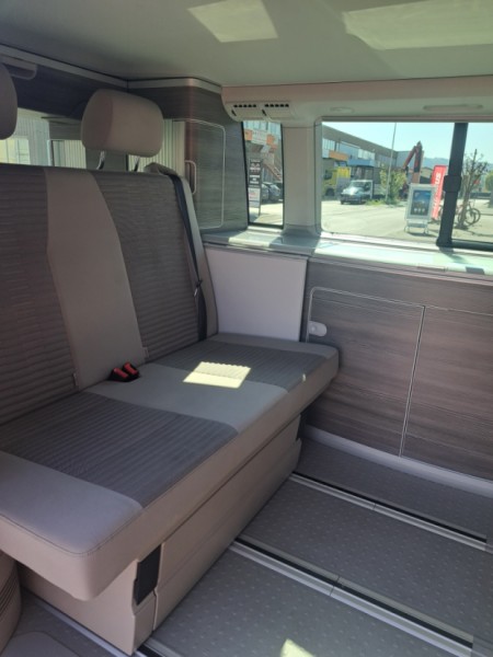 VW California Ocean Campingbus - Corcelles-près-Payerne, Schweiz