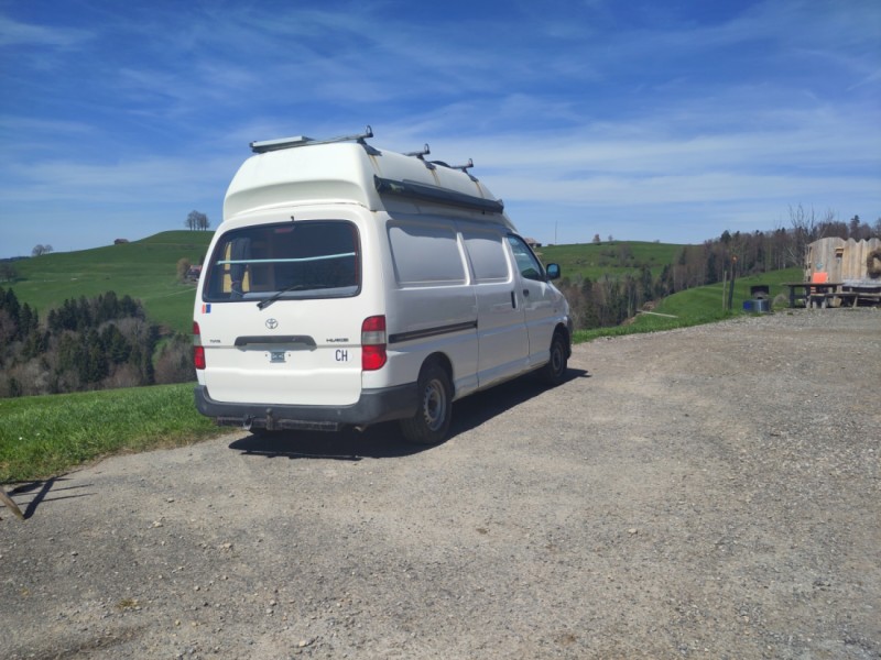 Toyota Hiace D-4D Campingbus - Lütisburg, Schweiz