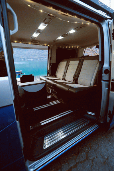 VW Multivan Campingbus - Unterseen, Schweiz