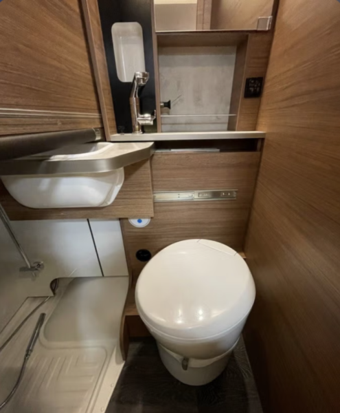 Knaus Tourer Vansation MQ500 Wohnmobil - Kokstad, Norwegen
