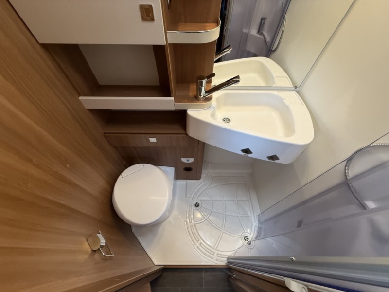Fiat Eura Mobil Activa One 690 HB Wohnmobil - Frogner, Norwegen
