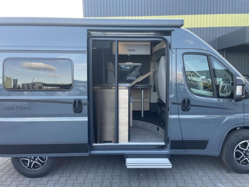 Dethleffs 540DR Globetrail Retkeilyauto - Kungsbacka, Ruotsi