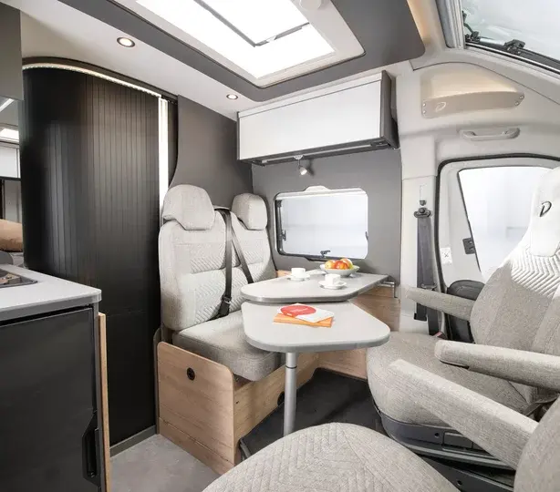 Dethleffs 540DR Globetrail Retkeilyauto - Kungsbacka, Ruotsi