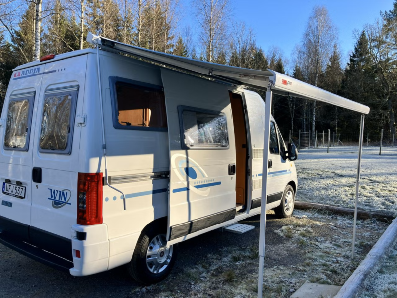 Adria Adriatik Win Campingbus - Växjö, Schweden
