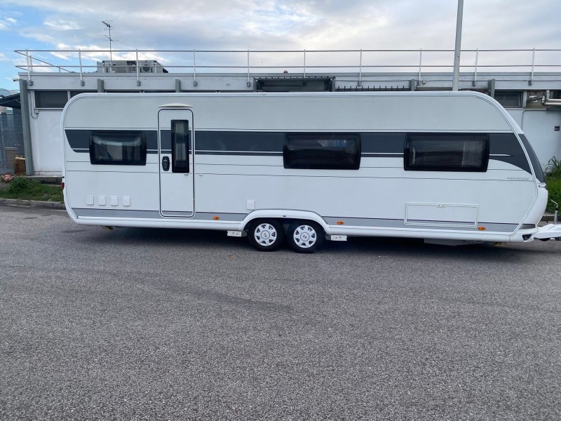 Hobby Prestige 720 UKFe Wohnwagen - Zuchwil, Schweiz