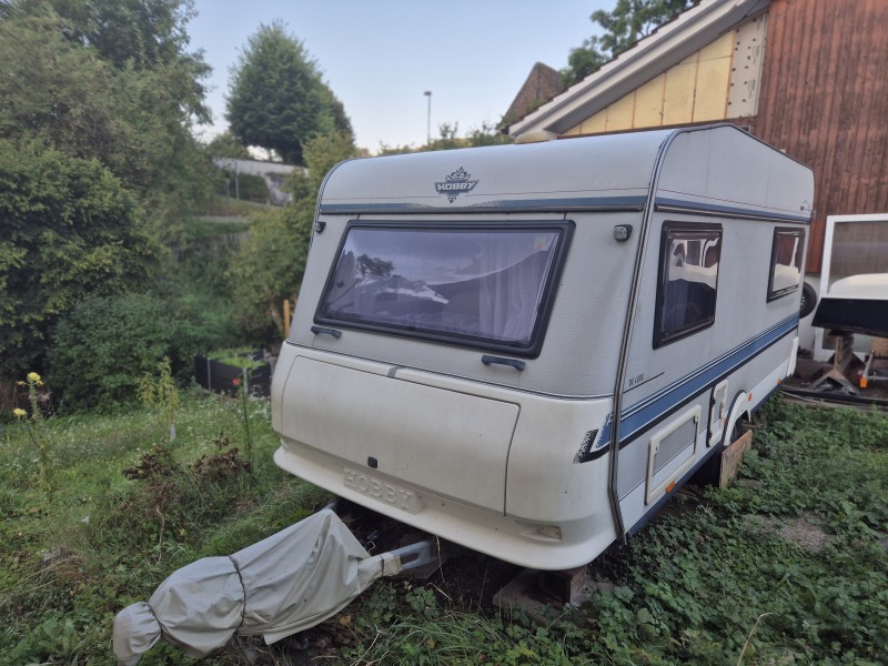 Hobby De Luxe 440 Wohnwagen - Tenniken, Schweiz