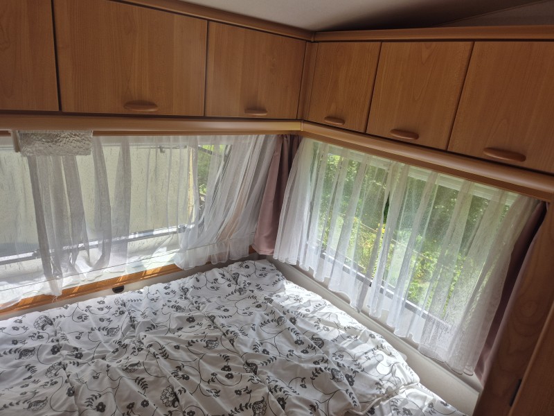 Hobby De Luxe 440 Wohnwagen - Tenniken, Schweiz