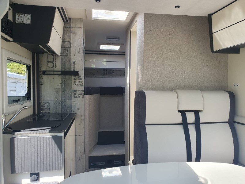 Forster FT669EB Camping-car - Hann. Münden, Allemagne