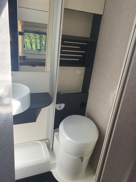 Forster FT669EB Camping-car - Hann. Münden, Allemagne