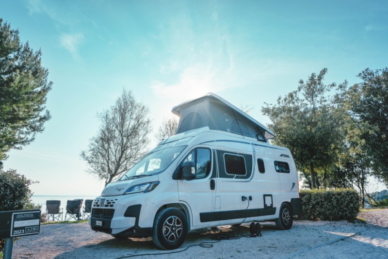 Pössl 2 WIN R PLUS Wohnmobil - Gipf-Oberfrick, Schweiz