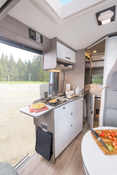 Pössl 2 WIN R PLUS Wohnmobil - Gipf-Oberfrick, Schweiz
