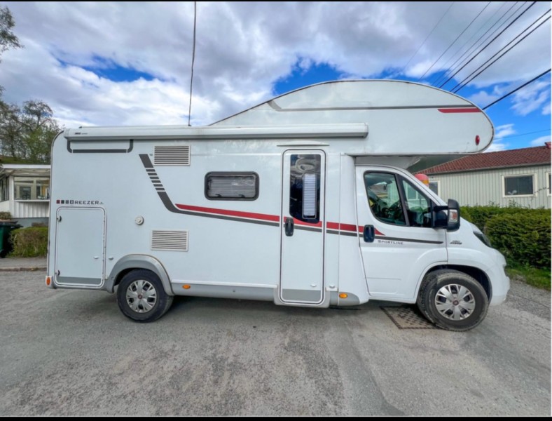 LMC Breezer Wohnmobil - Bandhagen, Schweden