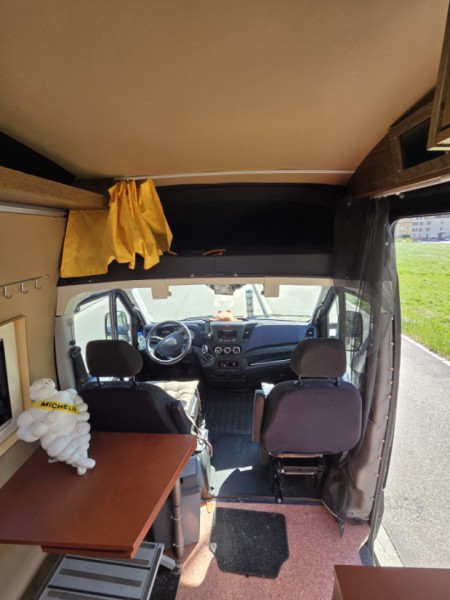 Iveco Daily 35S14V Campervan - Chur, Switzerland