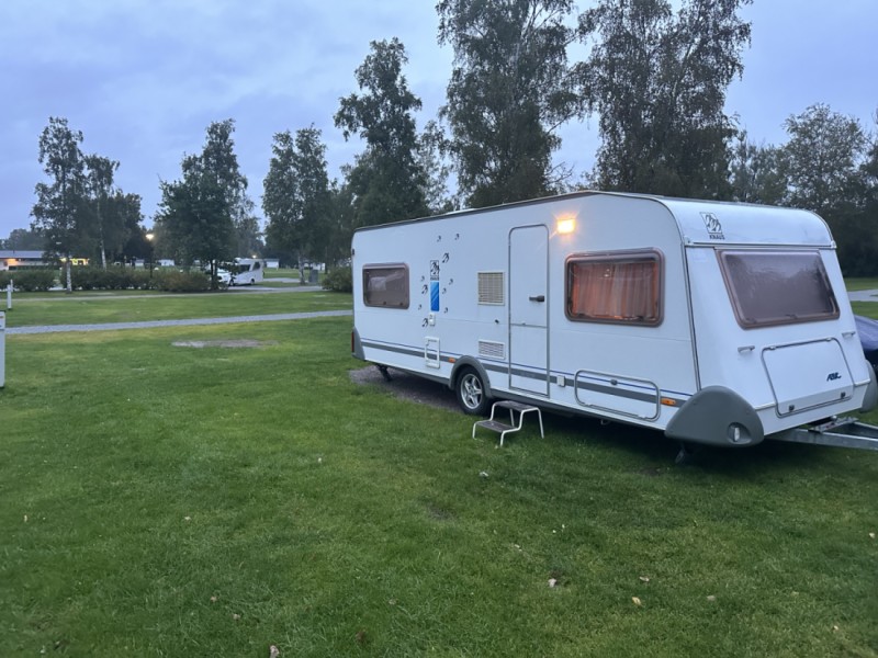 Knaus Knaus Azur Roy. 580TL/TK Wohnwagen - Örebro, Schweden