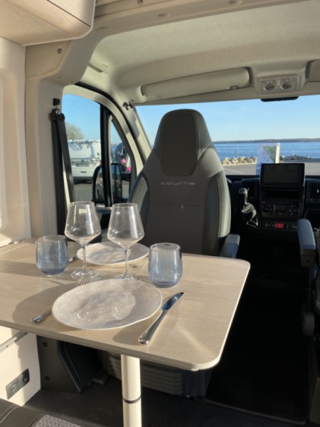 Tourne Black Edition 6.0 Wohnmobil - Askeby, Dänemark