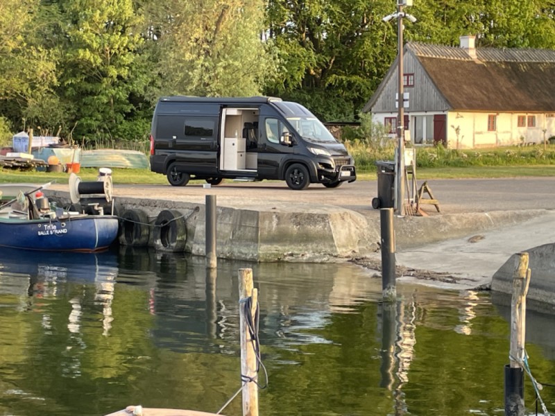 Tourne Black Edition 6.0 Wohnmobil - Askeby, Dänemark