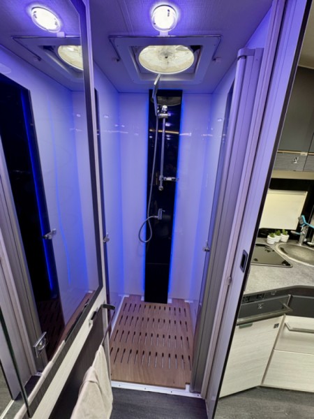 Chausson 640 Titanium Premium Wohnmobil - Schattdorf, Schweiz