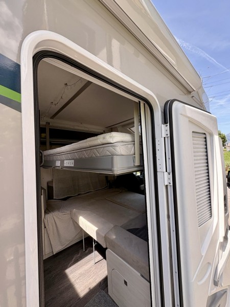 Chausson 640 Titanium Premium Matkailuauto - Schattdorf, Sveitsi