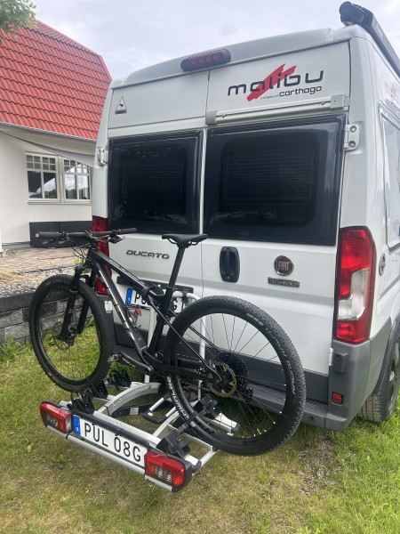 Carthago Malibu Charming 600 DB Matkailuauto - Träslövsläge (Varberg), Ruotsi