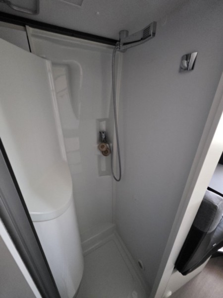 Adria Twin Sport 640 SGX Wohnmobil - Treyvaux, Schweiz