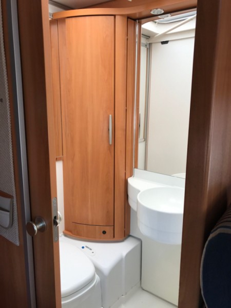 Hymer BL514 Wohnmobil - Lausanne, Schweiz