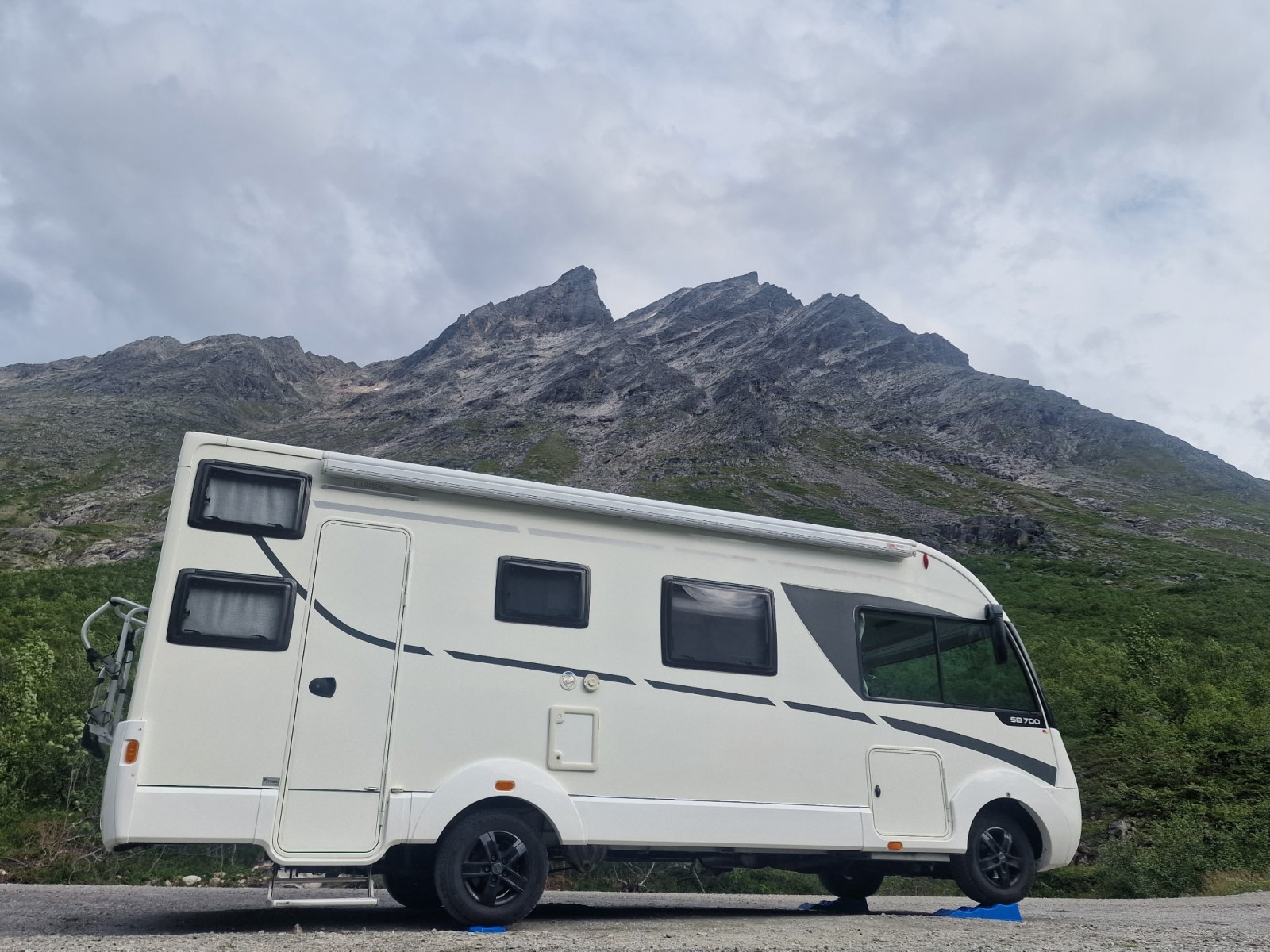 Rent Itineo 700 sb Motorhome in Molde from EUR 167 / night – MyCamper