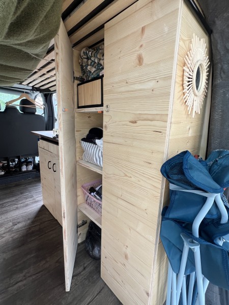 Renault Traffic Campingbus - Val-d'Illiez, Schweiz