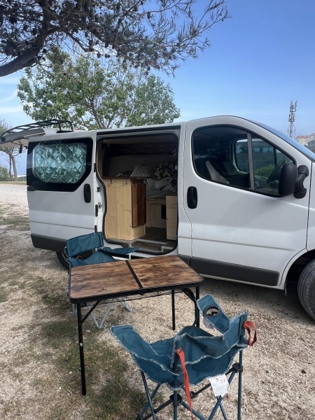 Renault Traffic Campingbus - Val-d'Illiez, Schweiz
