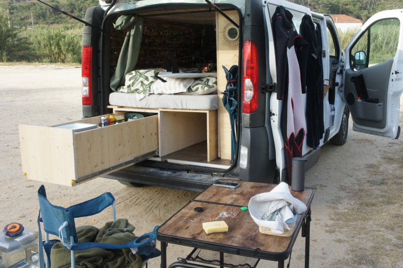 Renault Traffic Campingbus - Val-d'Illiez, Schweiz