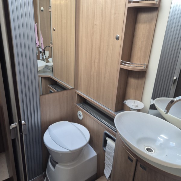 Bürstner I810 Elegance Wohnmobil - Brumunddal, Norwegen