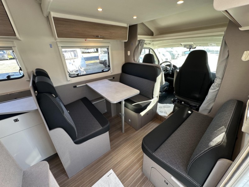 Etrusco Etrusco, Base 6.9 BB, Fiat Ducato 2,21 Mjet (103kW/ 140PS Wohnmobil - Neukirchen, Deutschland
