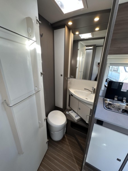 Etrusco Etrusco, Base 6.9 BB, Fiat Ducato 2,21 Mjet (103kW/ 140PS Wohnmobil - Neukirchen, Deutschland