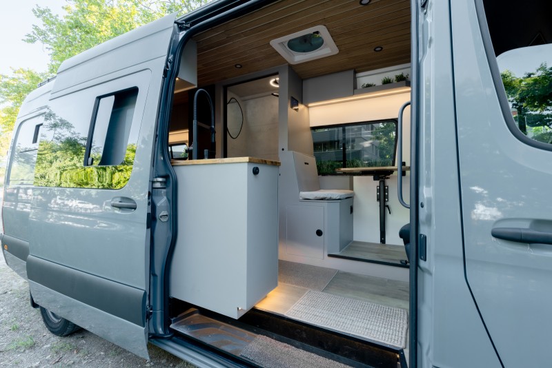 Mercedes Sprinter Campingbus - Cossonay, Schweiz